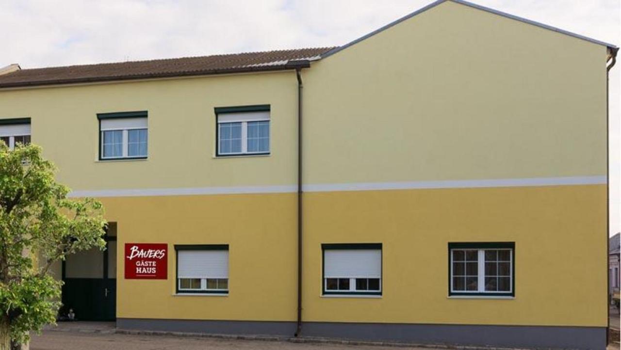 Bauers Gaestehaus Obersiebenbrunn Esterno foto