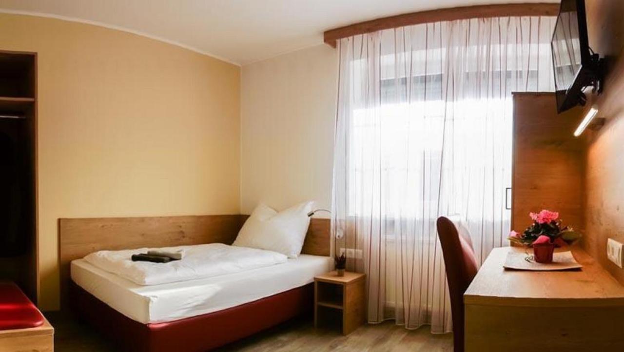 Bauers Gaestehaus Obersiebenbrunn Esterno foto